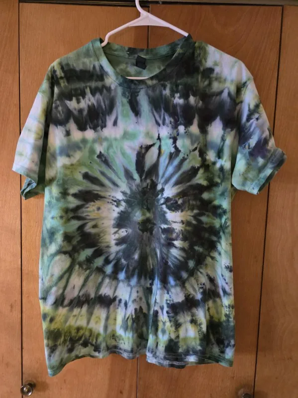 Tie-Dye t-shirt design 3.